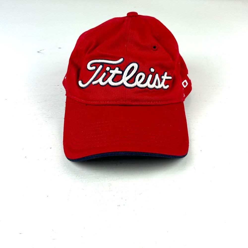 Titleist FJ Pro V1 Golf One Sz Fit Adjustable Hat Baseball Cap Red